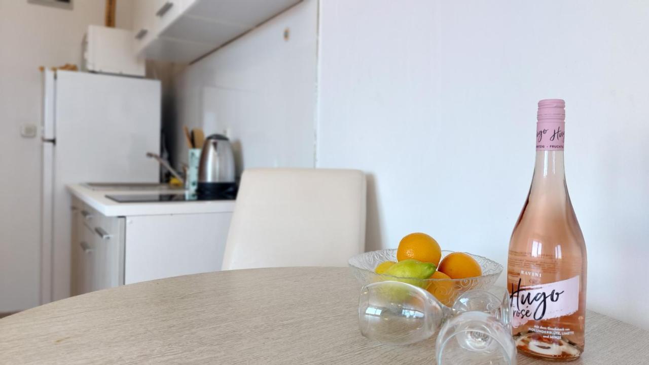 Sea Side Apartments Vodice Dış mekan fotoğraf