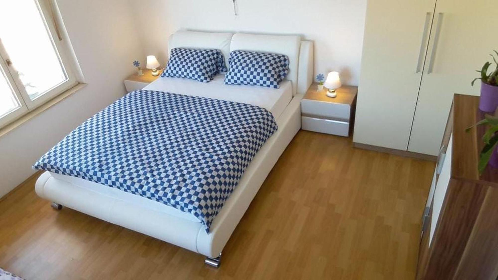 Sea Side Apartments Vodice Oda fotoğraf